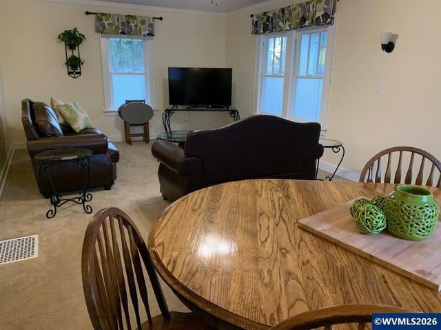 2560 Cherry Av NE, Salem, OR 97301