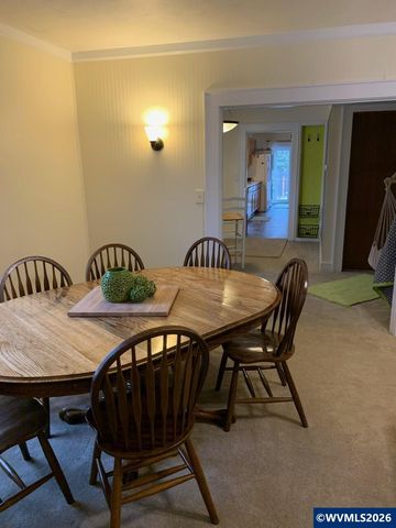 2560 Cherry Av NE, Salem, OR 97301