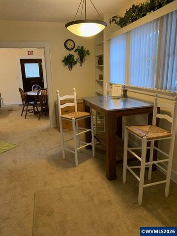 2560 Cherry Av NE, Salem, OR 97301