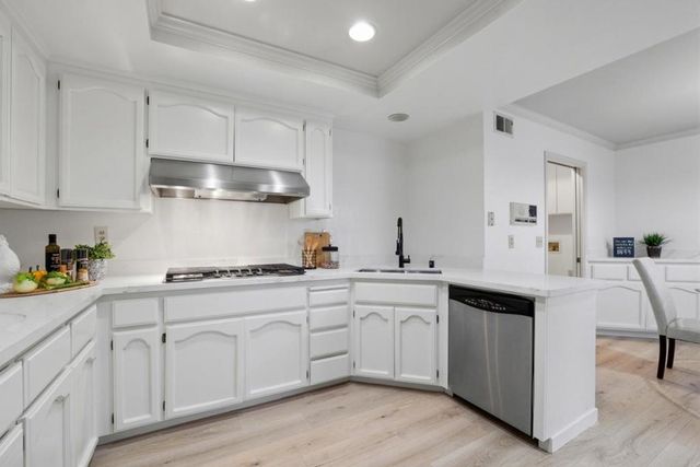 1059 Quail Creek Circle, San Jose, CA 95120