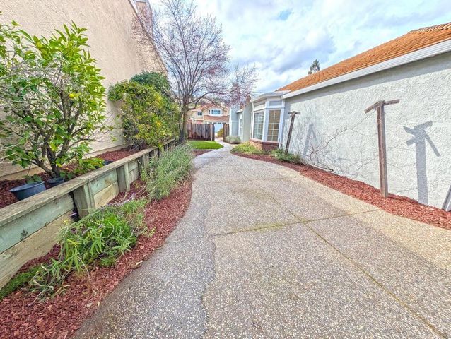 1059 Quail Creek Circle, San Jose, CA 95120