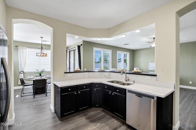 6625 S 16TH Drive, Phoenix, AZ 85041