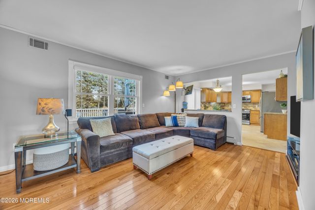 40 Michelle Lane, Hillsborough, NJ 08844