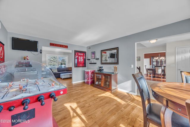 40 Michelle Lane, Hillsborough, NJ 08844