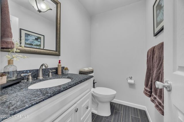 40 Michelle Lane, Hillsborough, NJ 08844