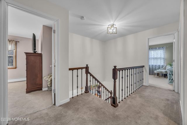 40 Michelle Lane, Hillsborough, NJ 08844