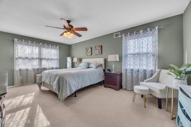 40 Michelle Lane, Hillsborough, NJ 08844