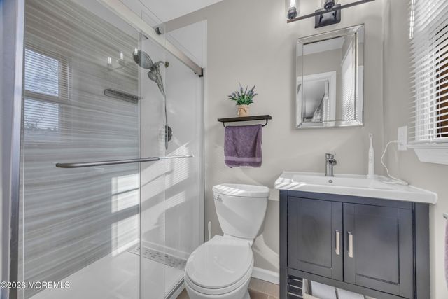 40 Michelle Lane, Hillsborough, NJ 08844