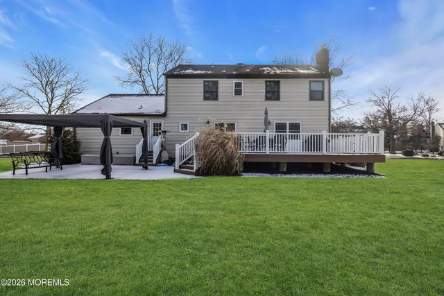 40 Michelle Lane, Hillsborough, NJ 08844