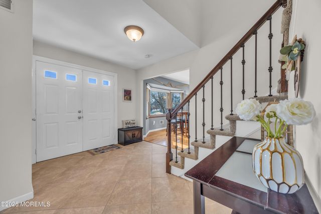 40 Michelle Lane, Hillsborough, NJ 08844