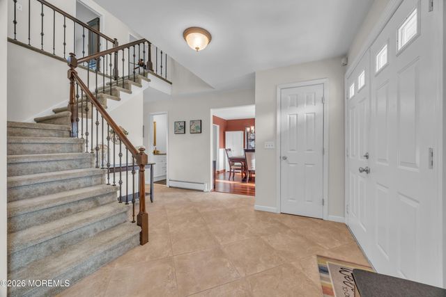 40 Michelle Lane, Hillsborough, NJ 08844