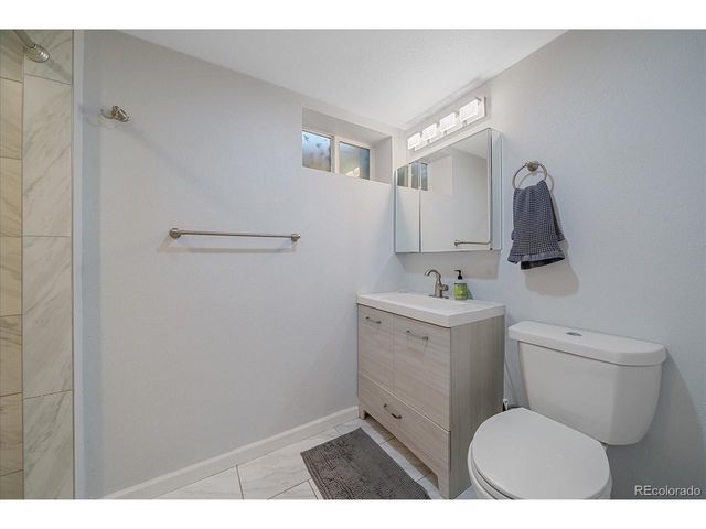 1575 S Clermont St, Denver, CO 80222