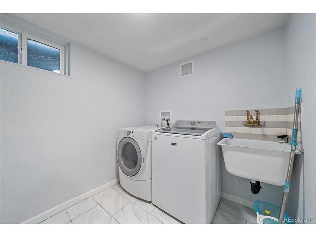 1575 S Clermont St, Denver, CO 80222