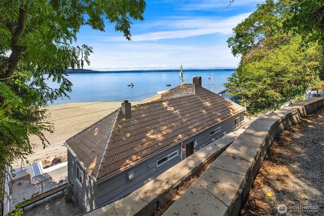 212 S 219th Street, Normandy Park, WA 98198