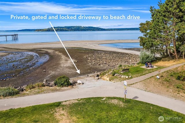 212 S 219th Street, Normandy Park, WA 98198