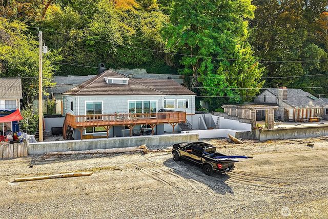 212 S 219th Street, Normandy Park, WA 98198