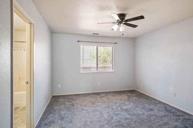 13295 Aura Ln, Waterford, CA 95386