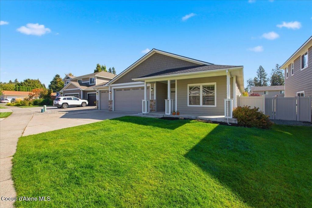 3364 N Sherwood DR, Coeur d'Alene, ID 83815 photo 2