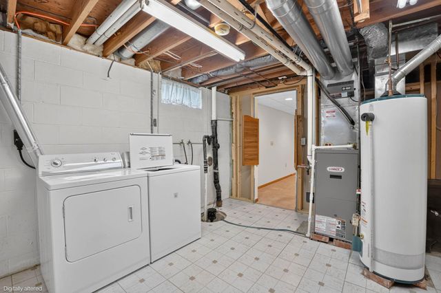 5147 Foulk Rd, Waterloo, IA 50702