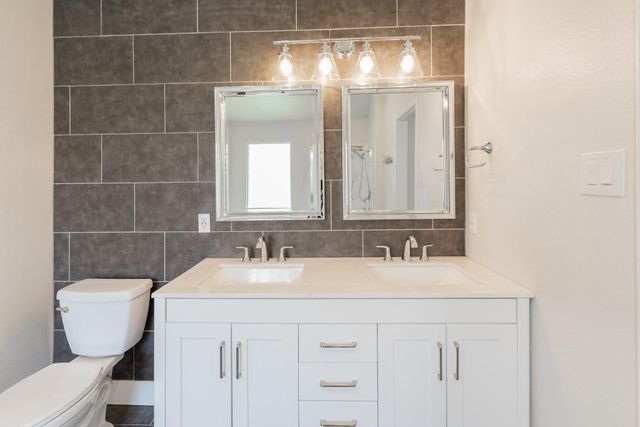 3213 Canyon Ledge CV, Round Rock, TX 78681