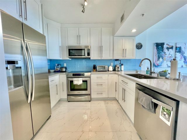 3020 NE 32nd Street Unit 905, Fort Lauderdale, FL 33306