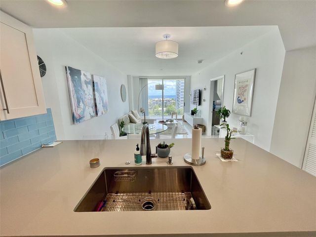 3020 NE 32nd Street Unit 905, Fort Lauderdale, FL 33306
