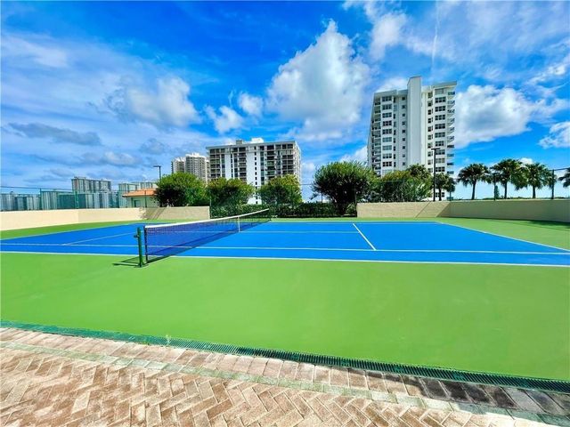 3020 NE 32nd Street Unit 905, Fort Lauderdale, FL 33306