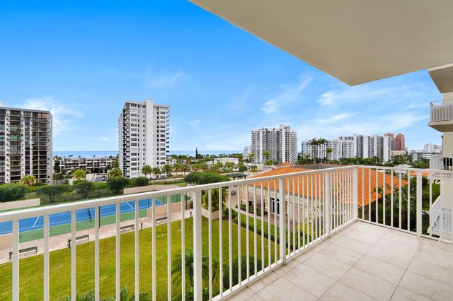 3020 NE 32nd Street Unit 905, Fort Lauderdale, FL 33306