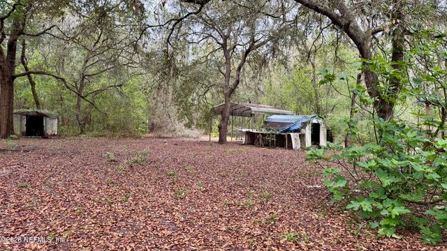 116 JAMES Avenue, Interlachen, FL 32148