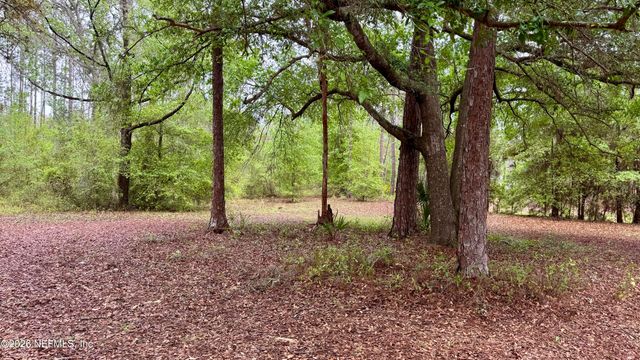 116 JAMES Avenue, Interlachen, FL 32148