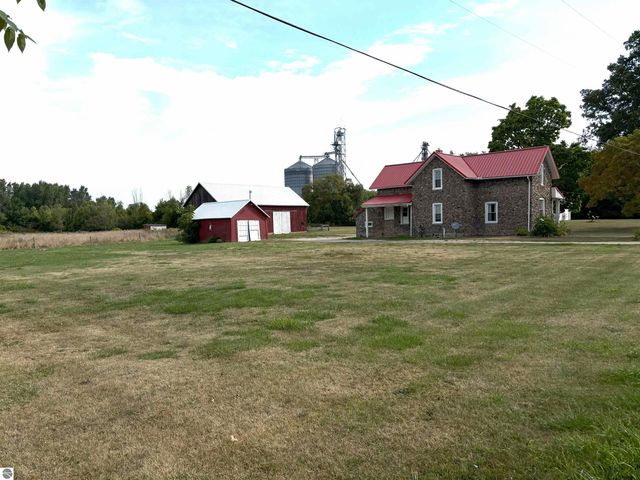 3691 E Rosebush Road, Rosebush, MI 48878