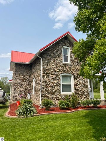 3691 E Rosebush Road, Rosebush, MI 48878