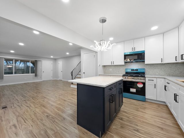 242 Hickory Street, Park Forest, IL 60466