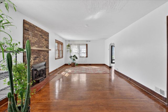 804 Woodworth Avenue, Alma, MI 48801