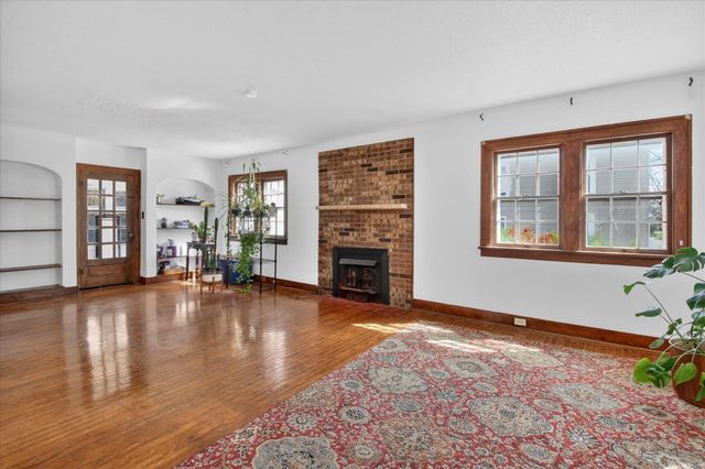 804 Woodworth Avenue, Alma, MI 48801