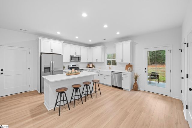 122 Guest Circle, Anderson, SC 29621