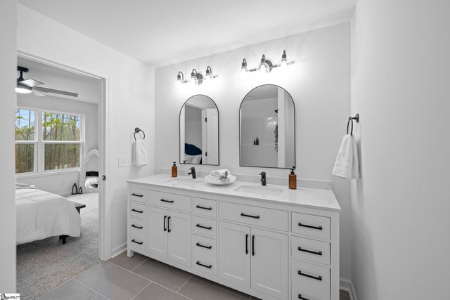 122 Guest Circle, Anderson, SC 29621