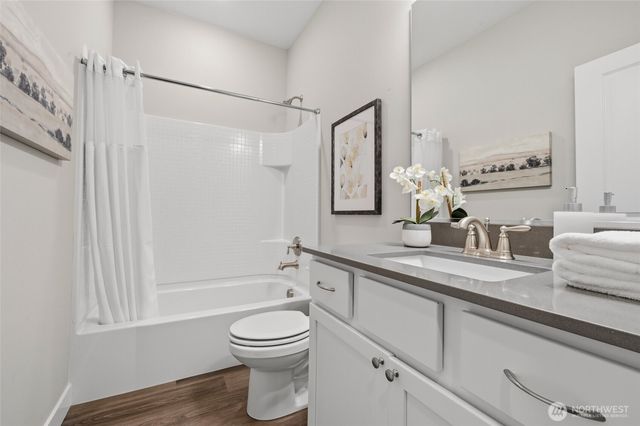 950 York Street, Buckley, WA 98321