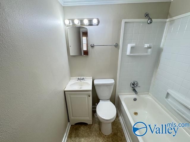 2714 7th Avenue SW D, Huntsville, AL 35805