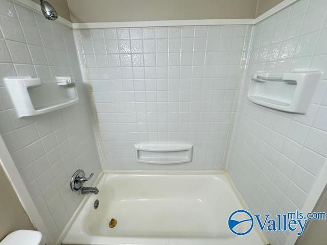 2714 7th Avenue SW D, Huntsville, AL 35805