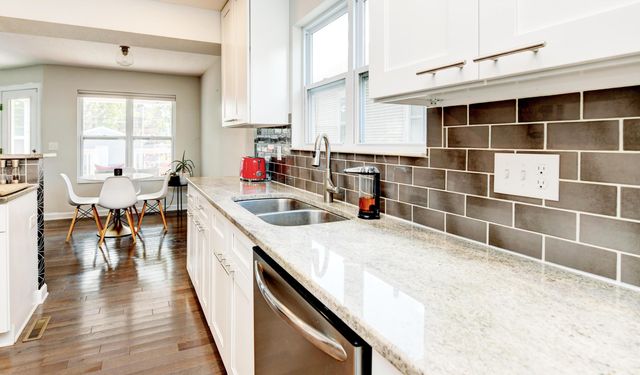 1527 Oak Street, Columbus, OH 43205