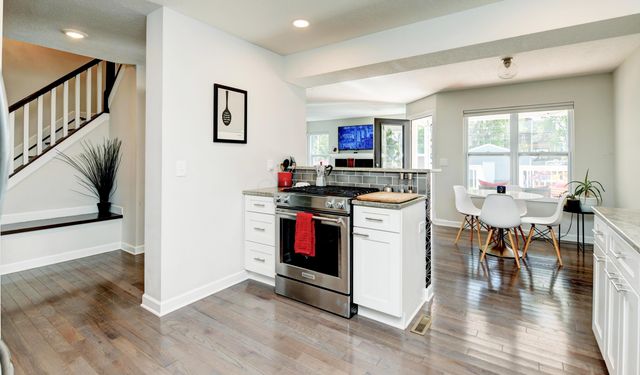 1527 Oak Street, Columbus, OH 43205
