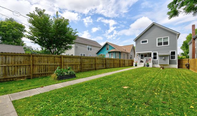 1527 Oak Street, Columbus, OH 43205