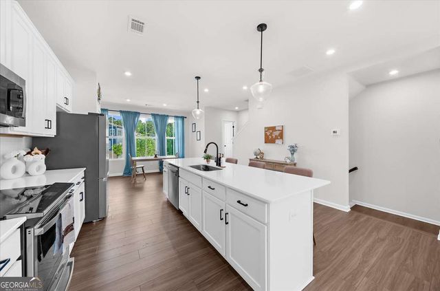 717 Payton Lane, Acworth, GA 30102