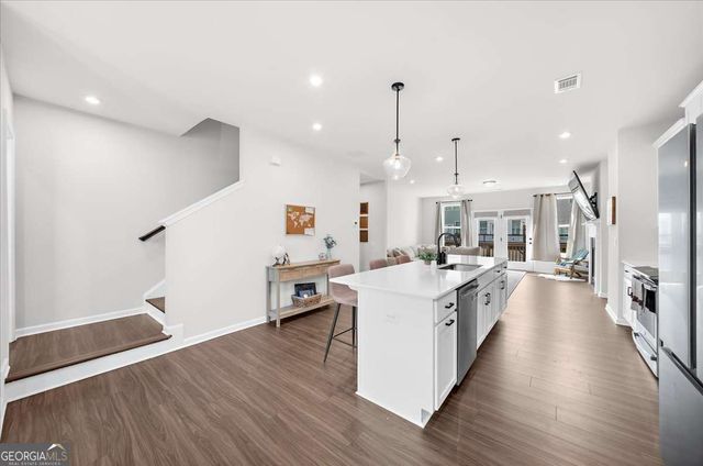 717 Payton Lane, Acworth, GA 30102