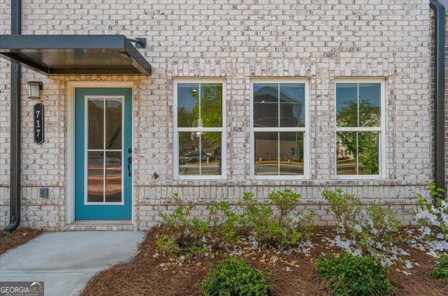 717 Payton Lane, Acworth, GA 30102