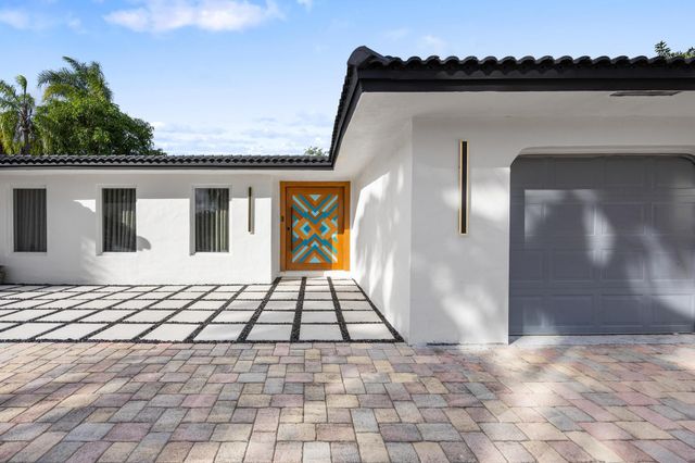 11621 NW 21st Court, Plantation, FL 33323