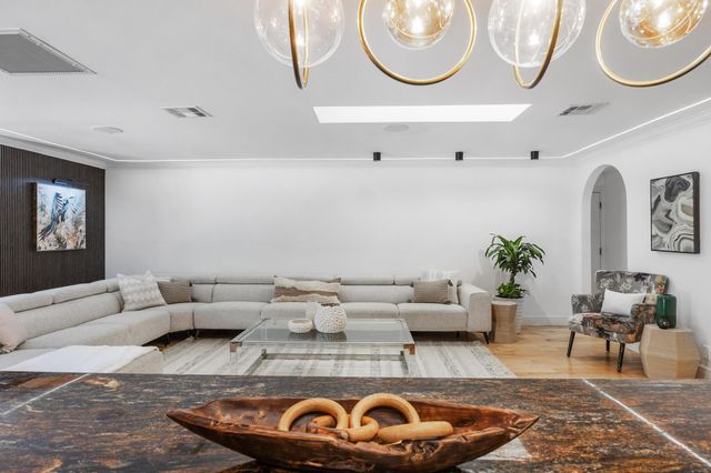 11621 NW 21st Court, Plantation, FL 33323