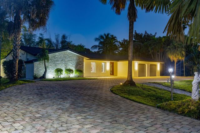 11621 NW 21st Court, Plantation, FL 33323