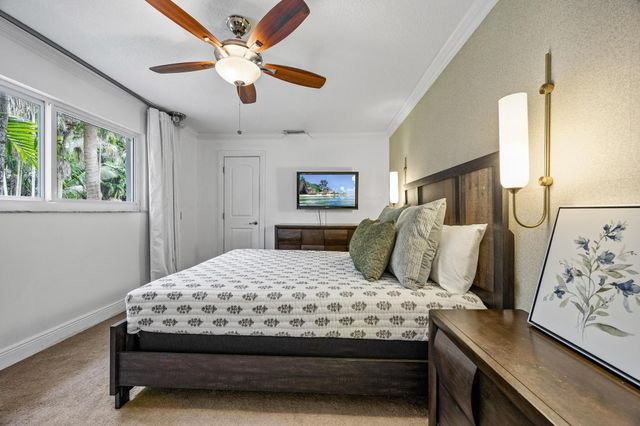 11621 NW 21st Court, Plantation, FL 33323